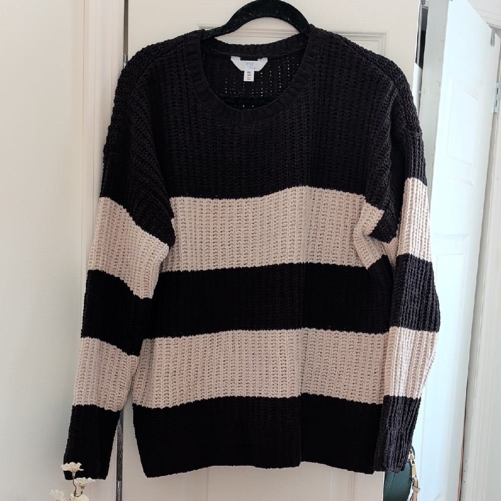 Time and Tru Black and Cream Striped Women's Sweater